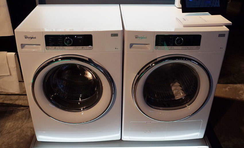 Hình thực tế Máy giặt Whirlpool FSCR80415